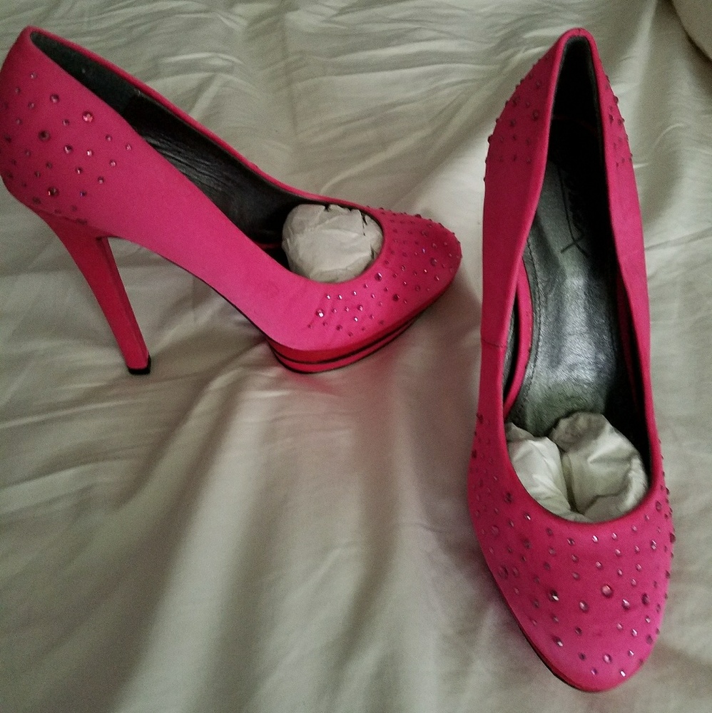 Hot pink studded stiletto heels size 6.5